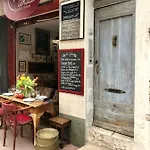 Balcony Over Provencal Market, Old Daire *