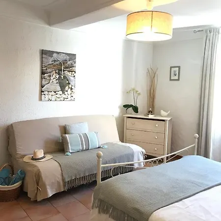 Balcony Over Provencal Market, Old Appartement