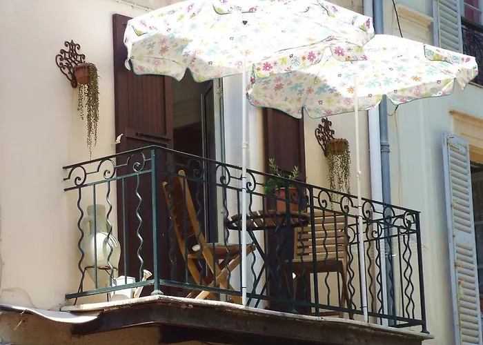 Διαμέρισμα Balcony Over Provencal Market, Old Antibes
